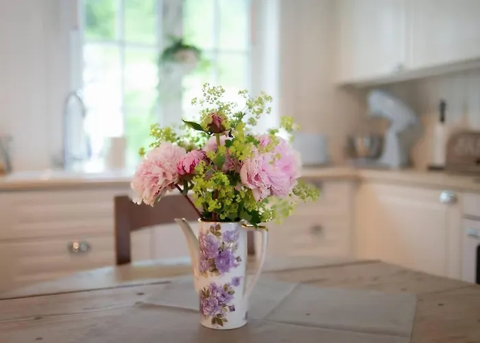 Vakker - Stor Parkeringsplass 10min Fra