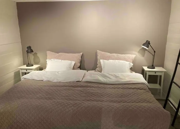 Vakker - Stor Parkeringsplass 10min Fra *