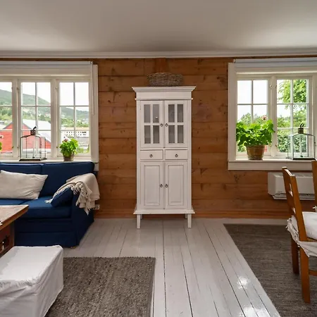 Apartment Vakker - Stor Parkeringsplass 10min Fra Bergen