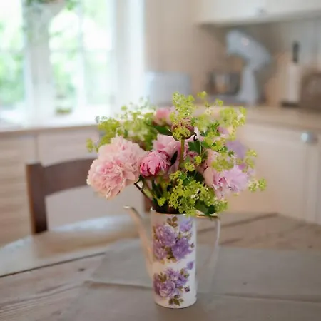 Vakker - Stor Parkeringsplass 10min Fra Apartment *