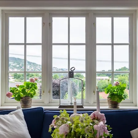 Vakker - Stor Parkeringsplass 10min Fra *