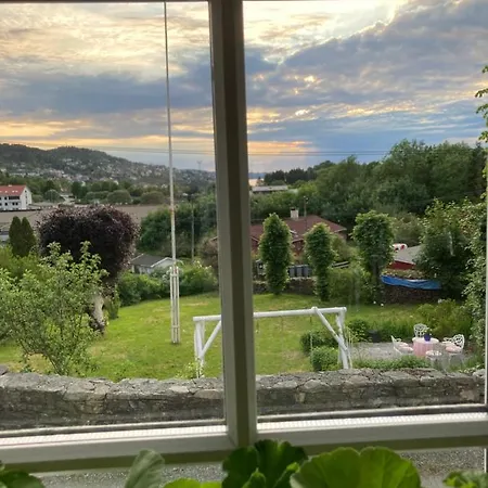 Vakker - Stor Parkeringsplass 10min Fra Apartment Bergen