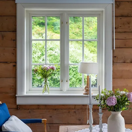 Vakker - Stor Parkeringsplass 10min Fra Διαμέρισμα *