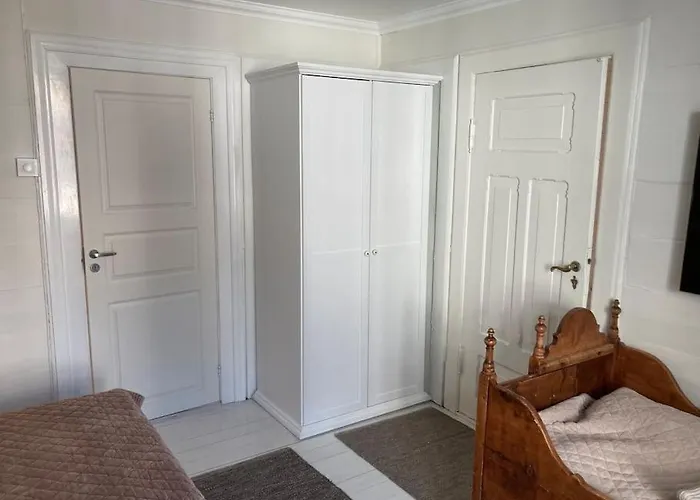 Apartment Vakker - Stor Parkeringsplass 10min Fra *