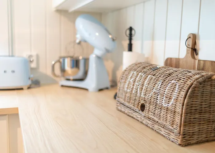 아파트 Vakker - Stor Parkeringsplass 10min Fra *