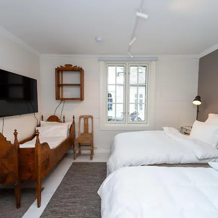 Vakker - Stor Parkeringsplass 10min Fra * Bergen